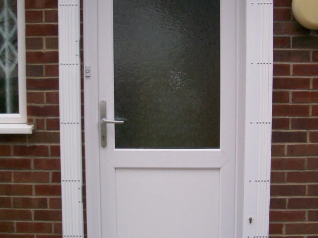 Security grilles face fixed for entrance door retracted