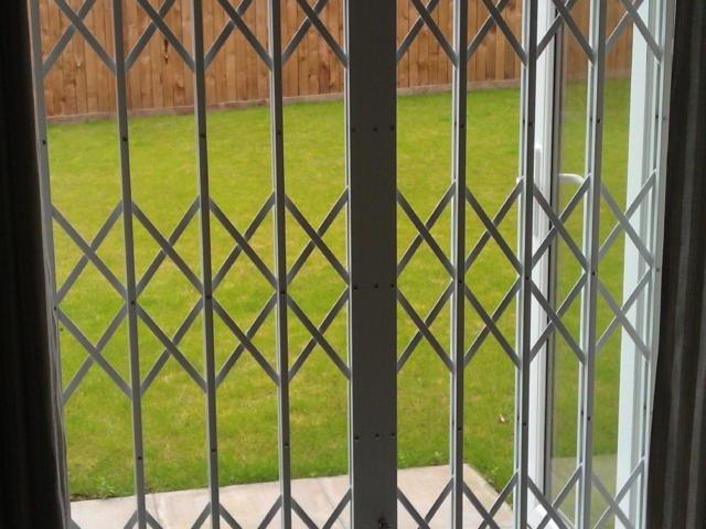 Collapsible security grilles