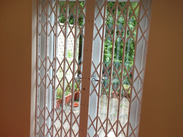 Concertina security grilles for french door