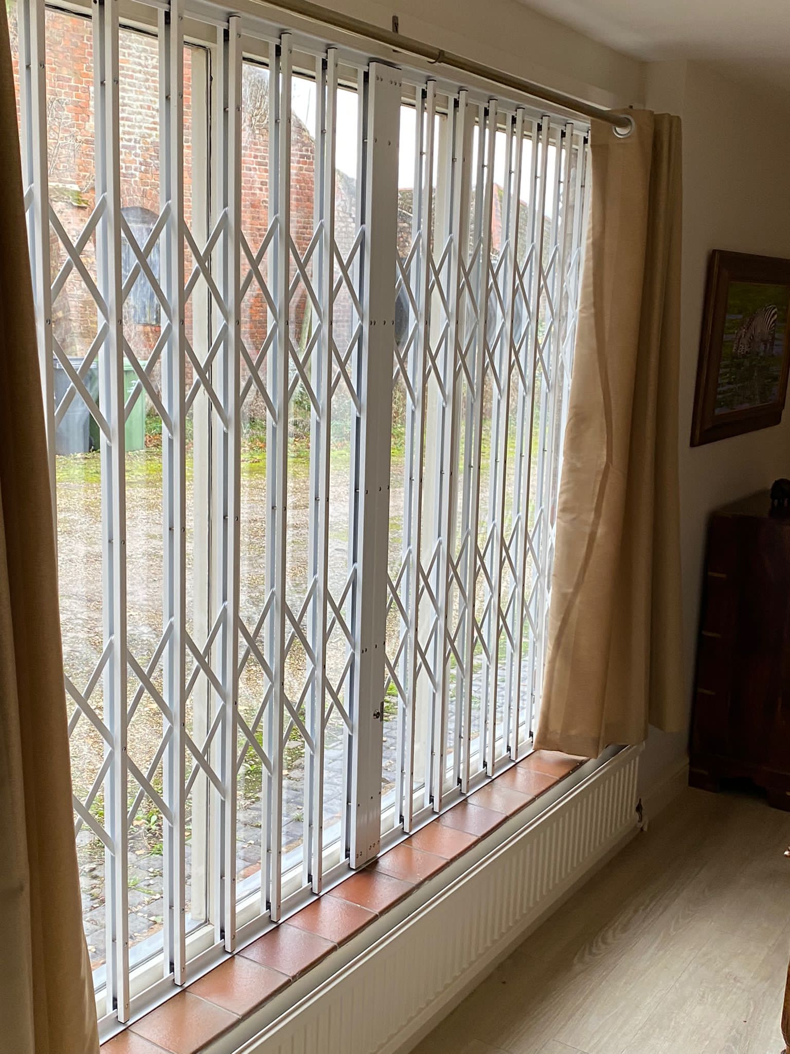 projektor Tolk Skære af Are window grilles effective? - Safeguard Security