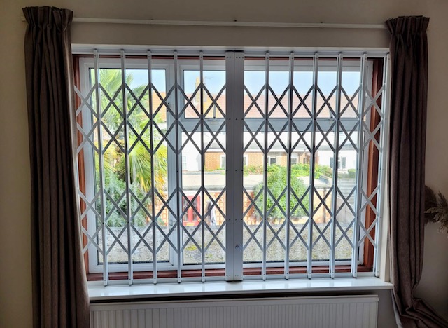 retractable security grilles for windows